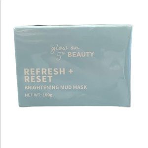 glow on 5th beauty refresh + reset brightening mud mask